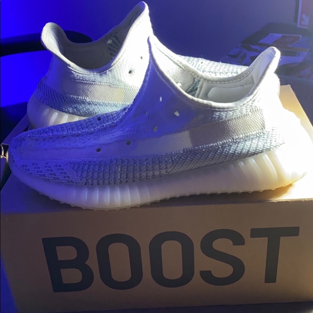 YEEZY CLOUD NON-REFLECTIVE